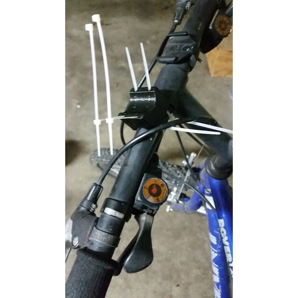 Bisiklet Zip-Tie Far Tutucusu görsel 3