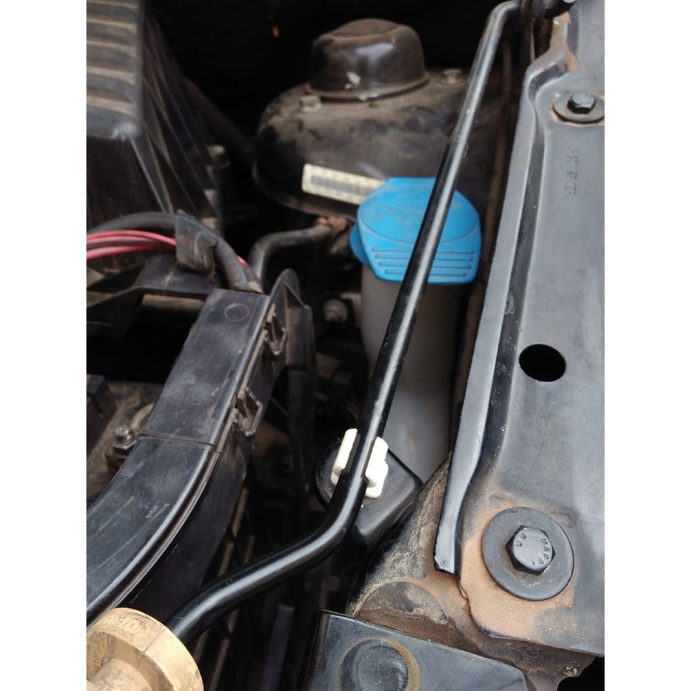 VW Fox Kaput Braket Klipsi görsel 3
