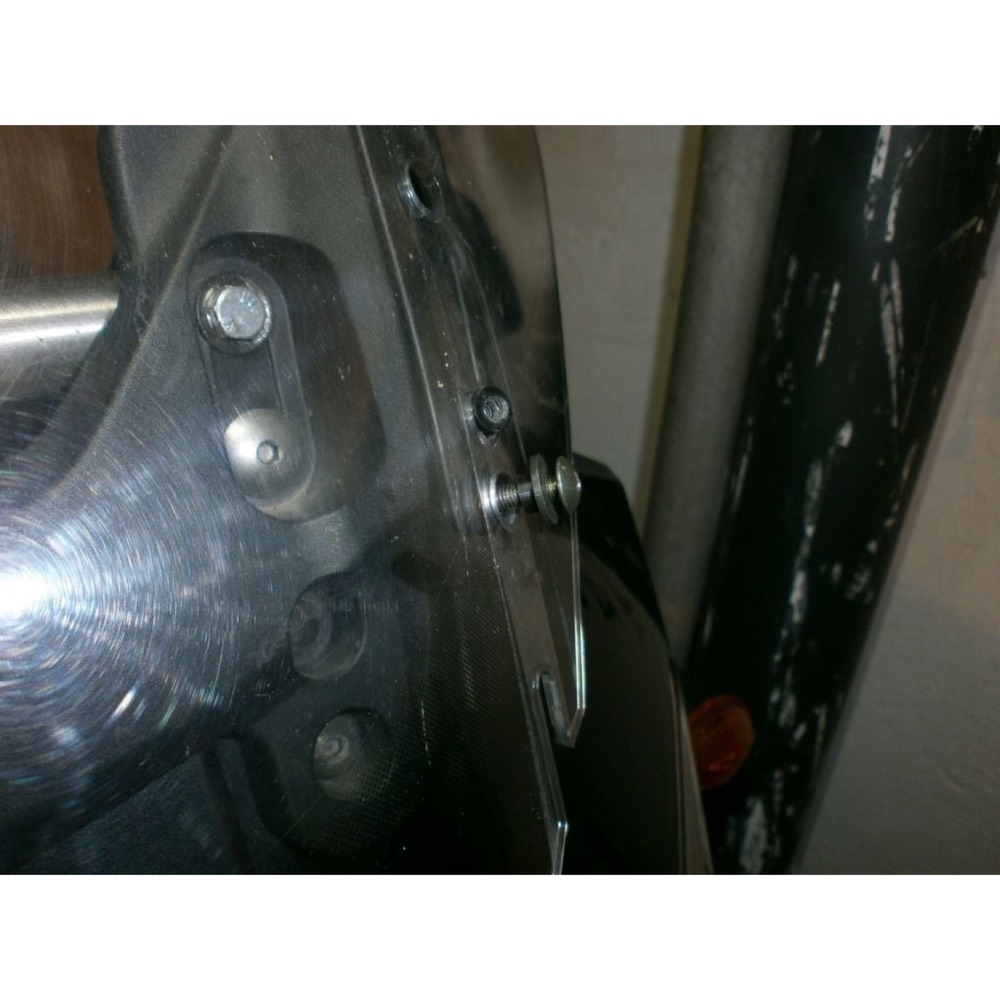 Suzuki Cam Suyu Fıskiyesi (09161-05017) görsel 3