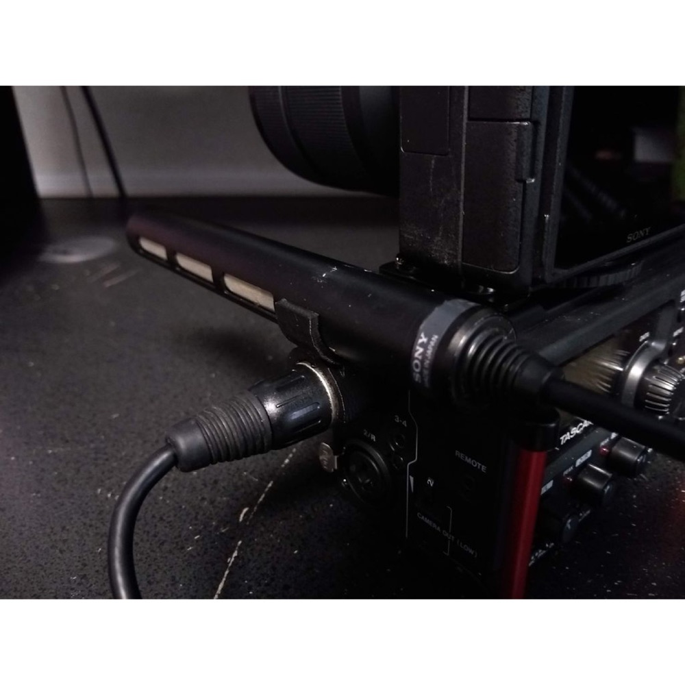 Sony ECM-XM1 Shotgun Mikrofon için Kendi XLR Fişine Takılan Klips (20 mm) görsel 3