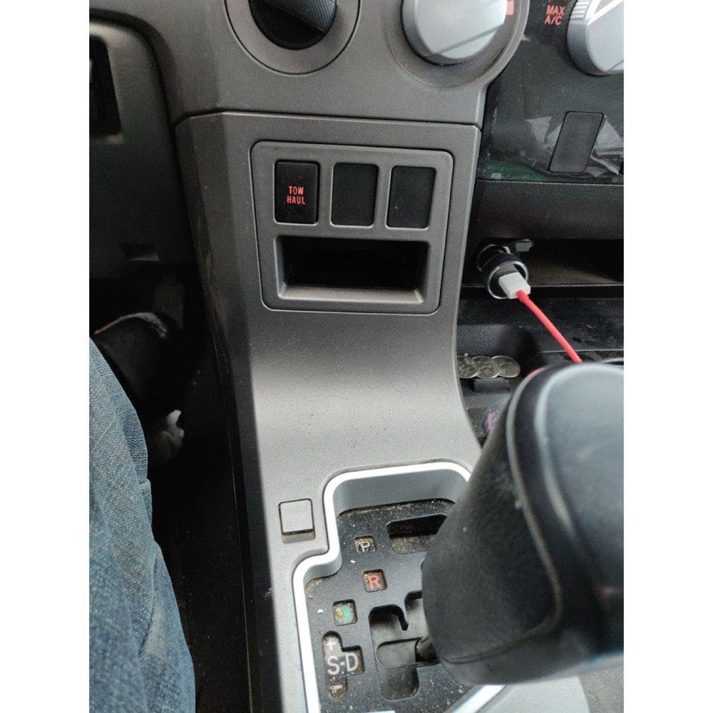 Toyota Tundra Telefon Tutucu