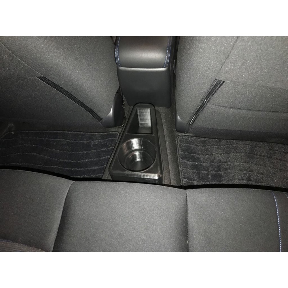 Nissan Leaf arka koltuk bardaklığı (geniş tip) görsel 4