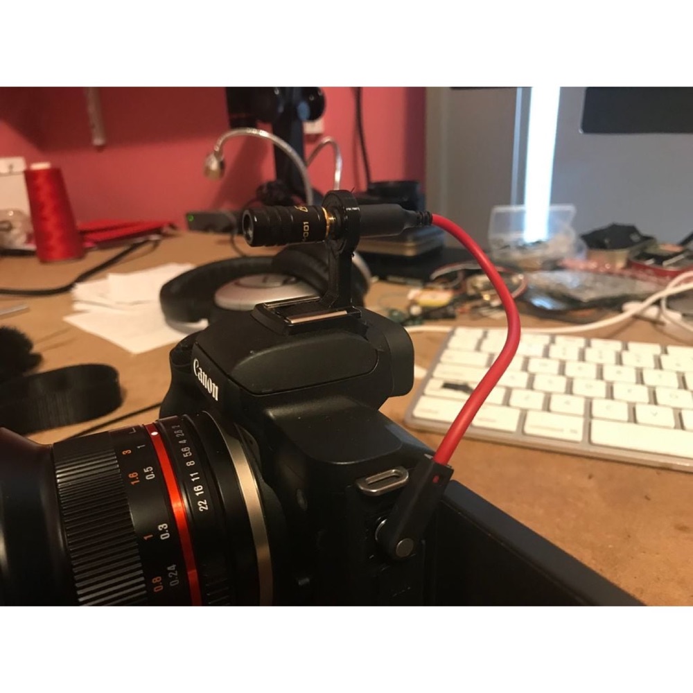 Canon EOS M50 için Flaş Kızağına Mikrofon Adaptör Braketi görsel 2