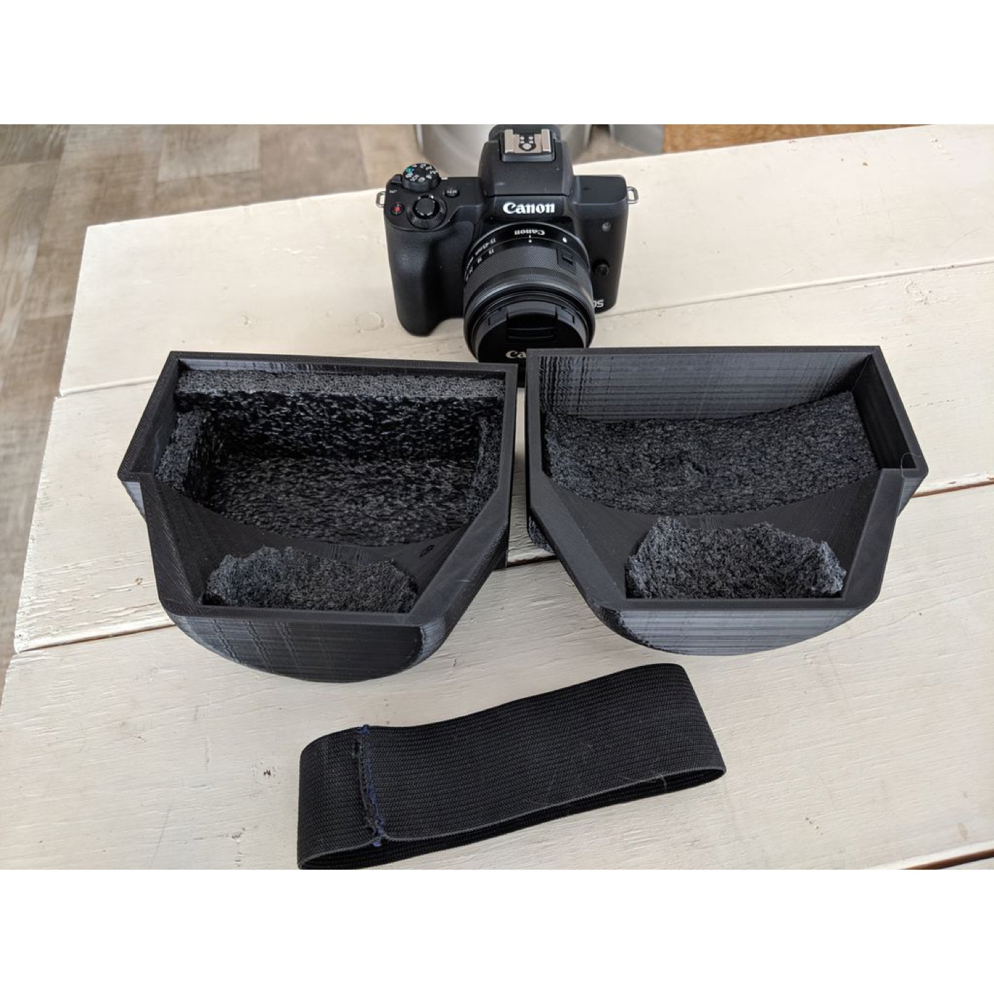 Canon EOS M50 için Sert Kabuklu Taşıma Kutusu