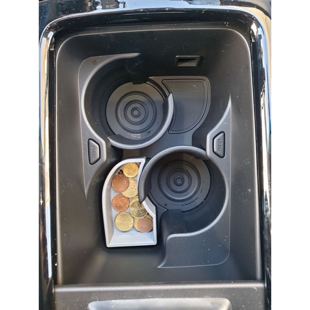 Kia e-Niro Bozuk Para ve Kart Kutusu