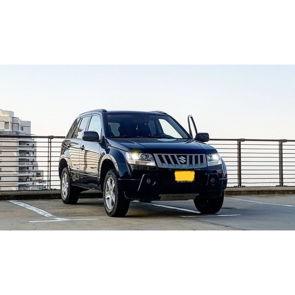 Suzuki Grand Vitara Ön Panjuru görsel 3