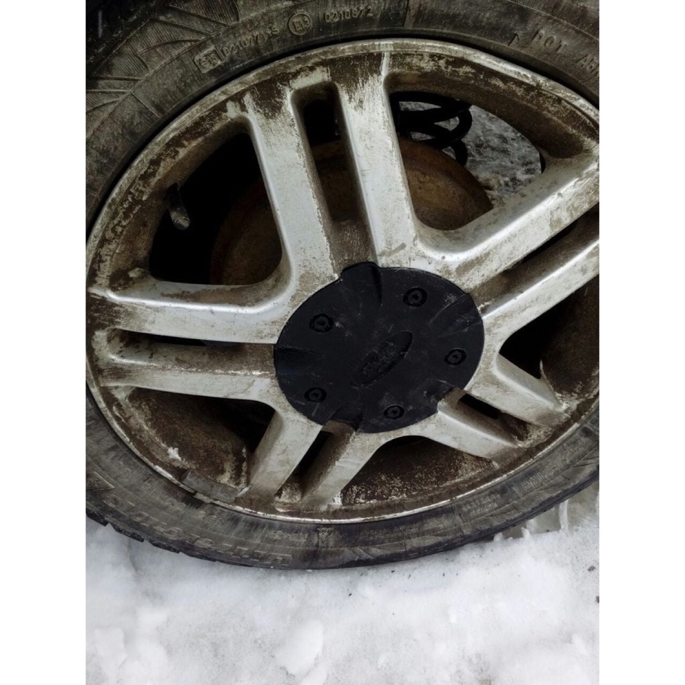 Ford Focus Jant Göbek Diski görsel 2