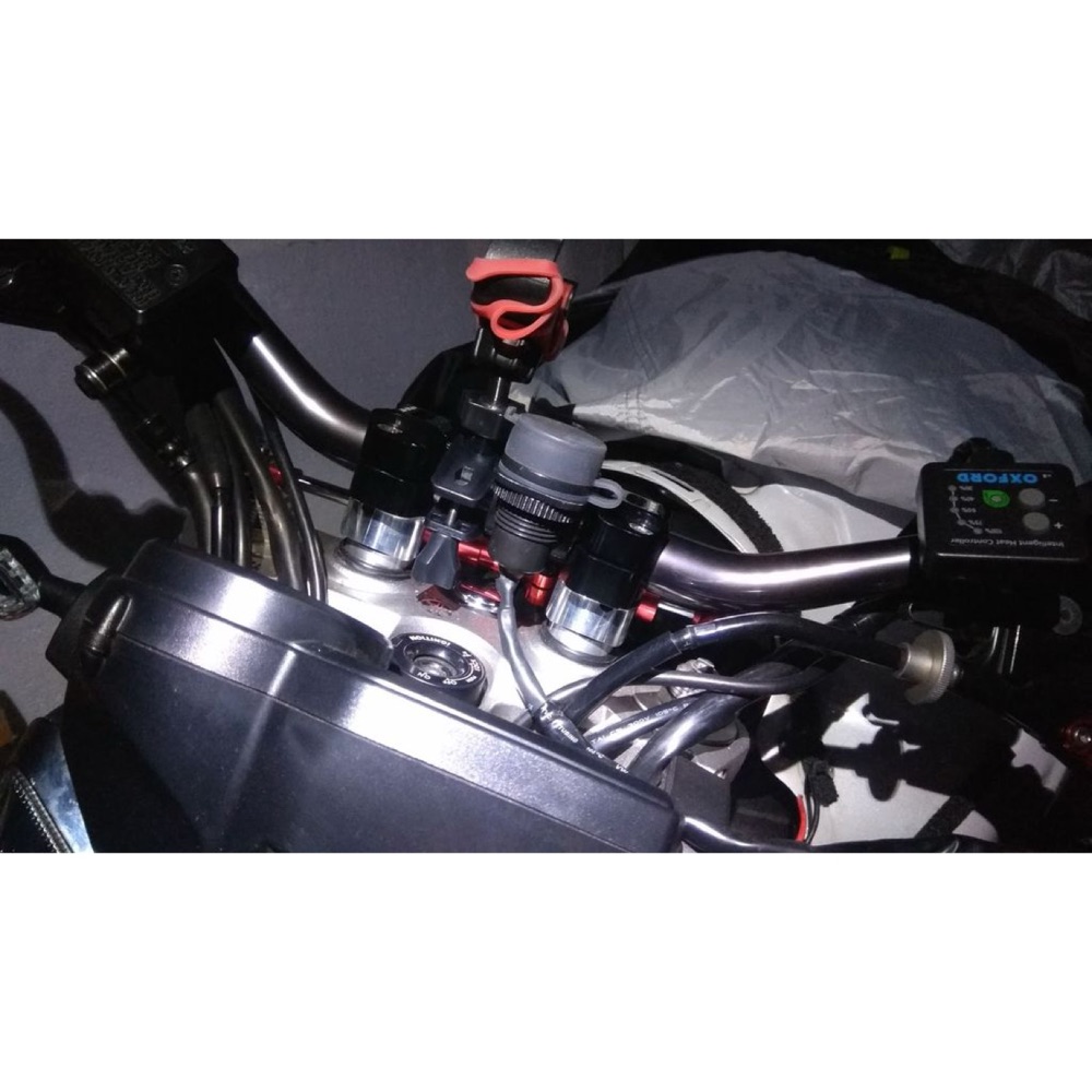 Custom motorcycle USB mount, 28mm handlebars görsel 2