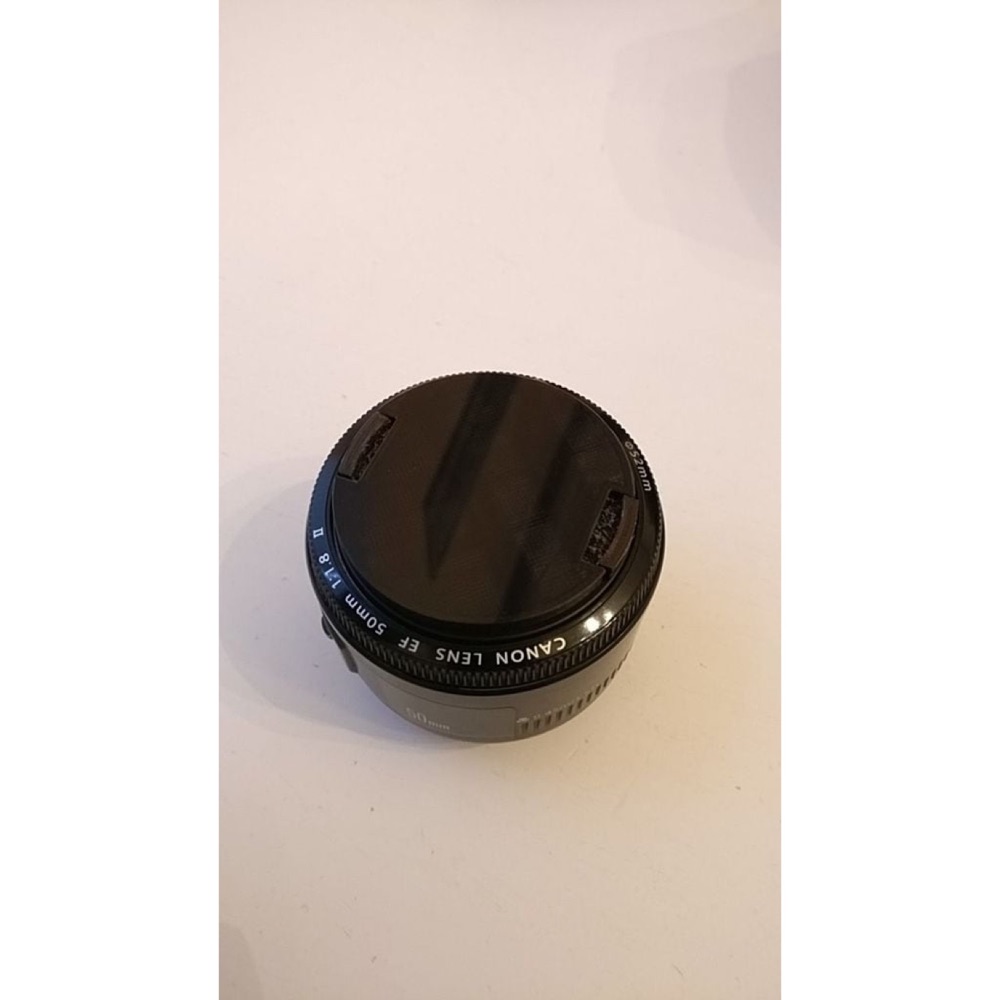 Canon EF 50mm f/1.8 II için 52 mm Objektif Kapağı (İki Parça) görsel 1