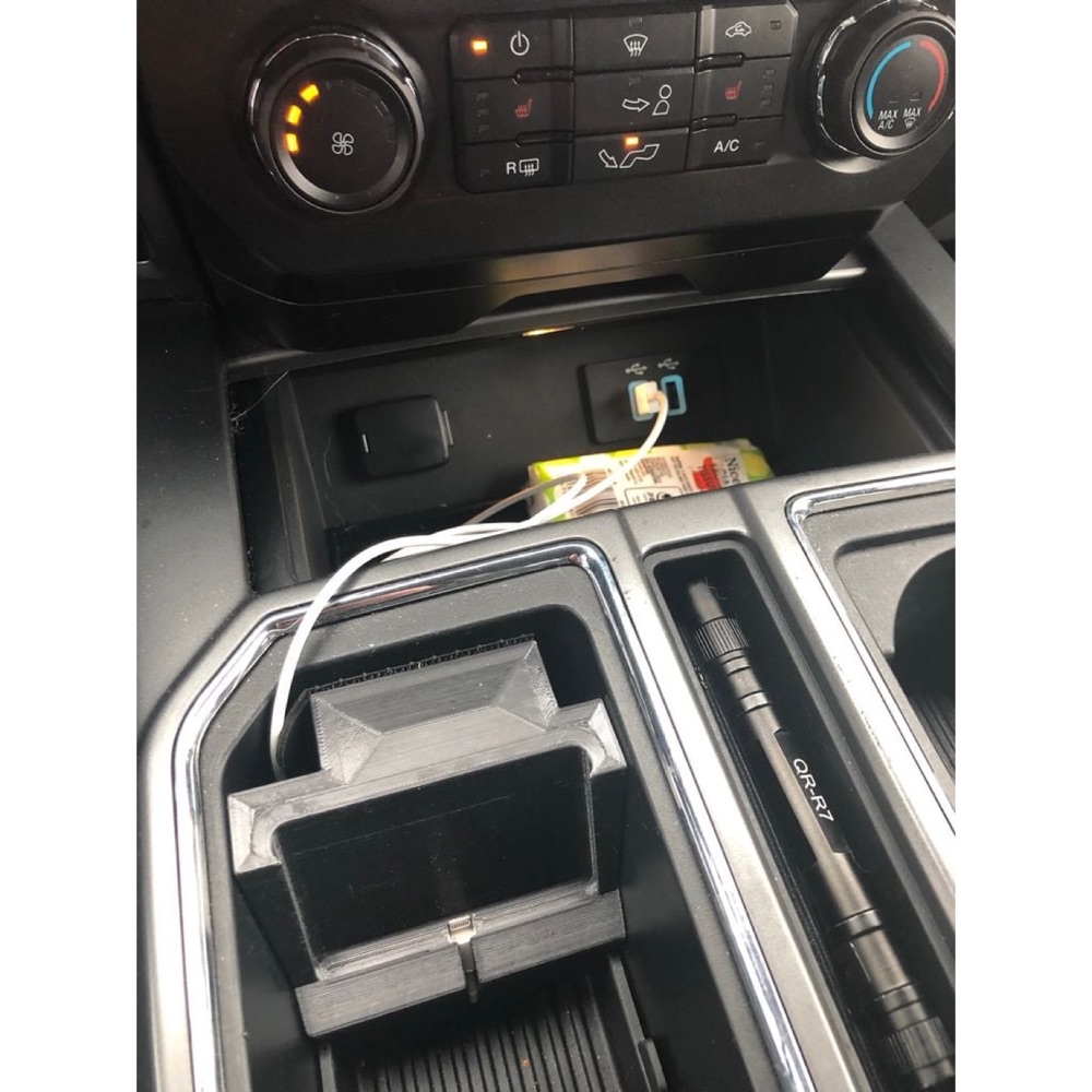 Ford F-150 Orta Konsol Telefon Yuvası (Şarj Kablolu) görsel 3
