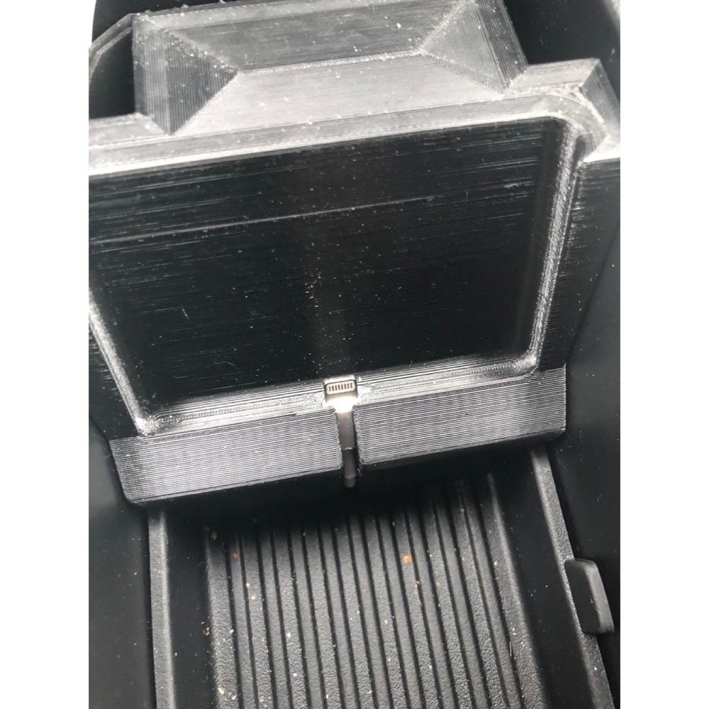 Ford F-150 Orta Konsol Telefon Yuvası (Şarj Kablolu) görsel 4