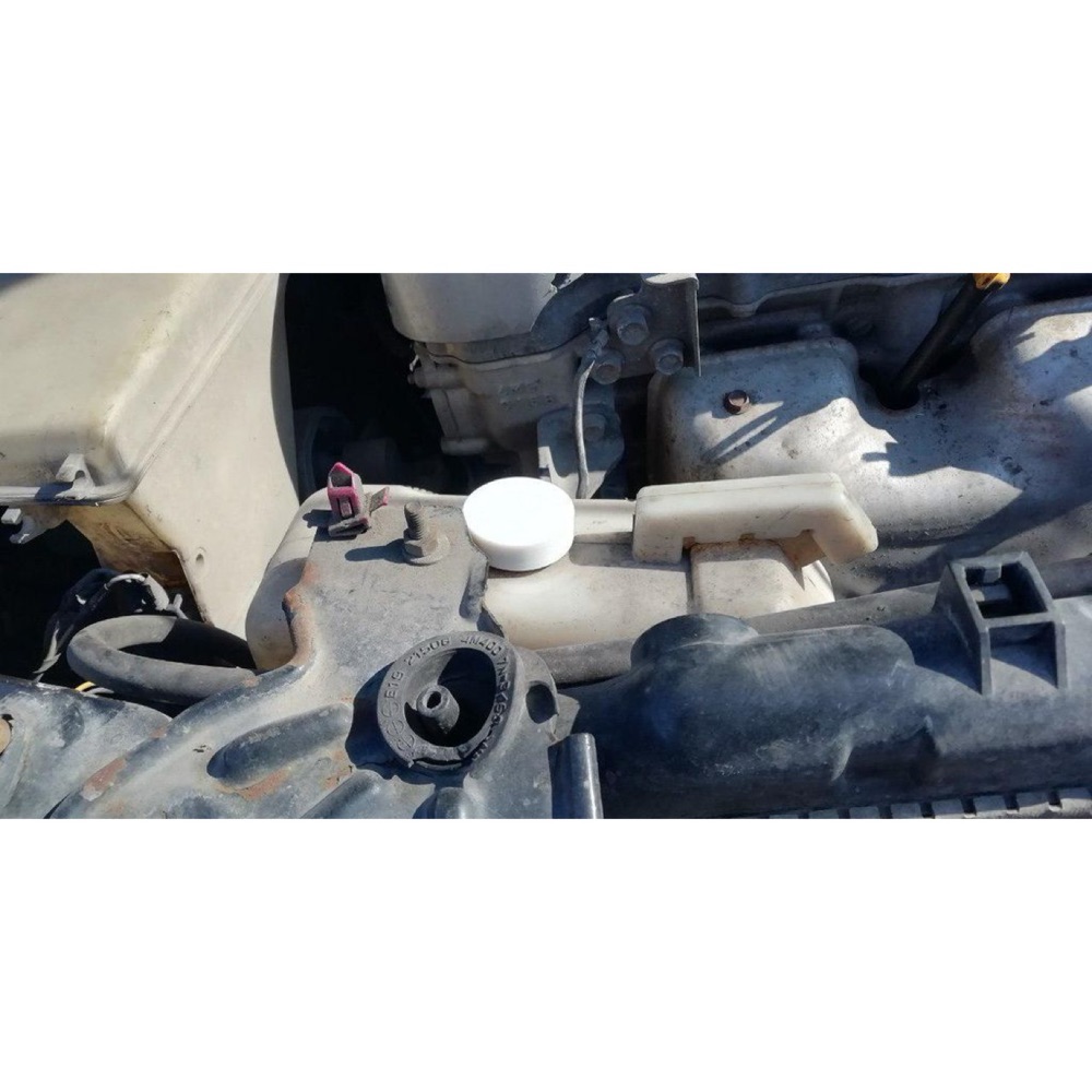 Nissan soğutma suyu genleşme tankı kapağı görsel 3