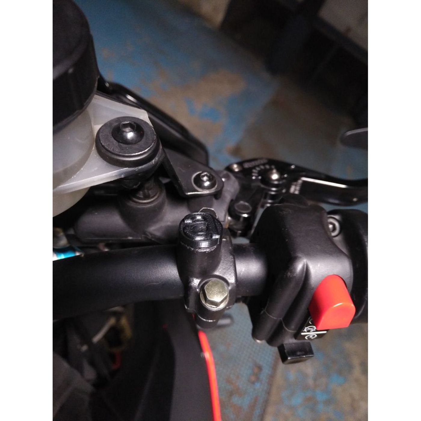 Aprilia M10 Ayna Deliği Tapası görsel 3