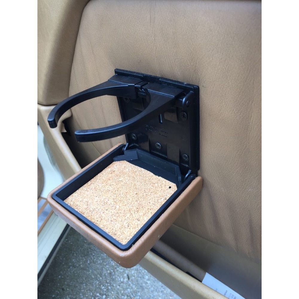 Kapı Bardaklık Tabanı (Mercedes W124 300E) görsel 2
