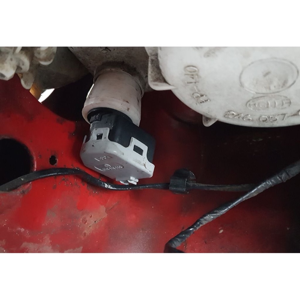 Skoda Felicia Far Ayar Motoru Adaptörü (41 x 41 x 6 mm)