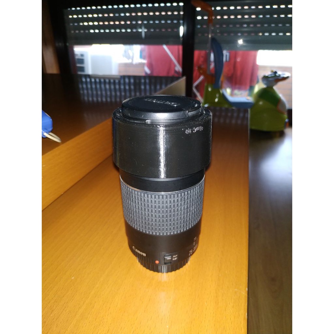 Canon Lensler için Ters Çevrilebilir Parasoley (58mm) görsel 2