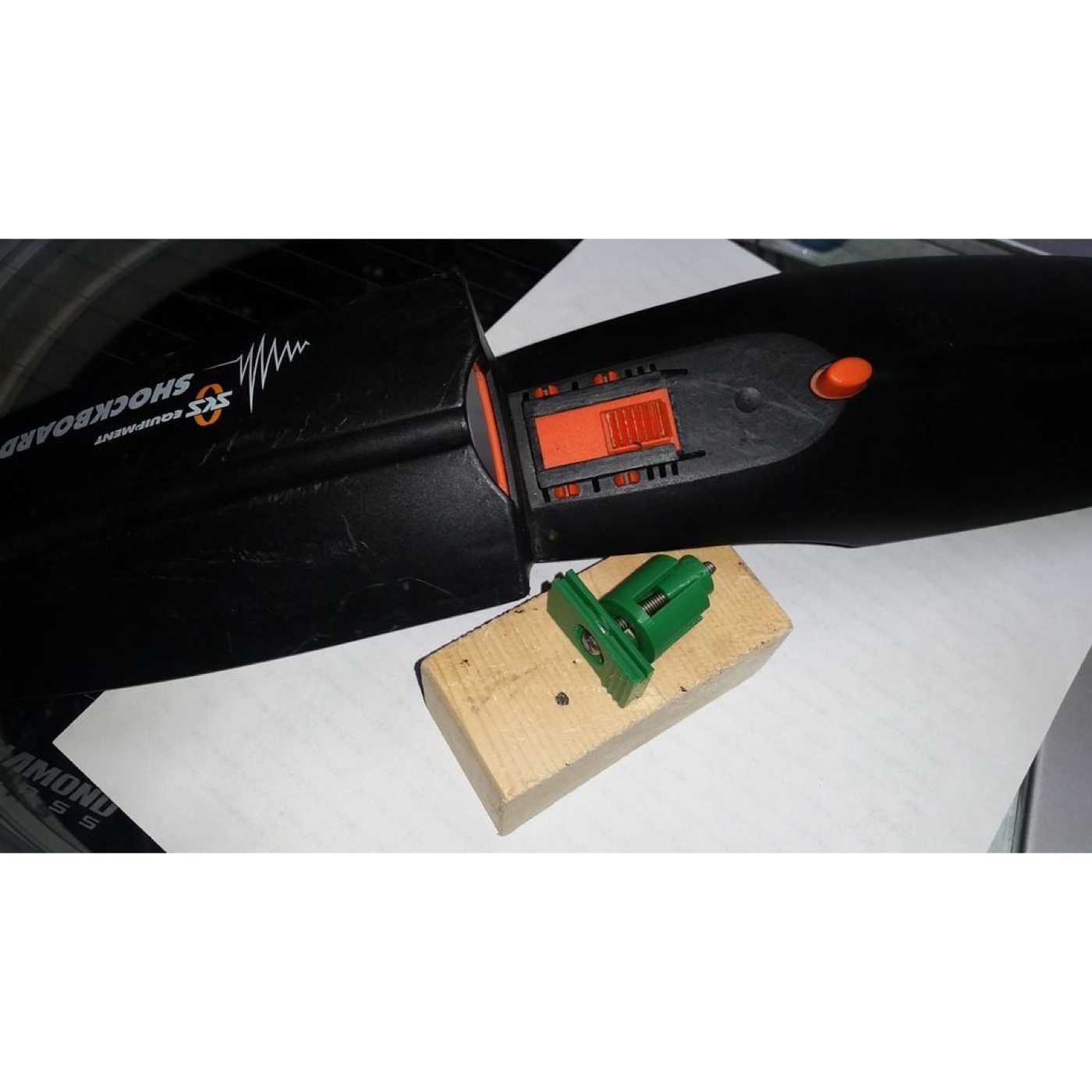Bisiklet Çamurluk Montaj Parçası (SKS Shockboard Uyumlu) görsel 2