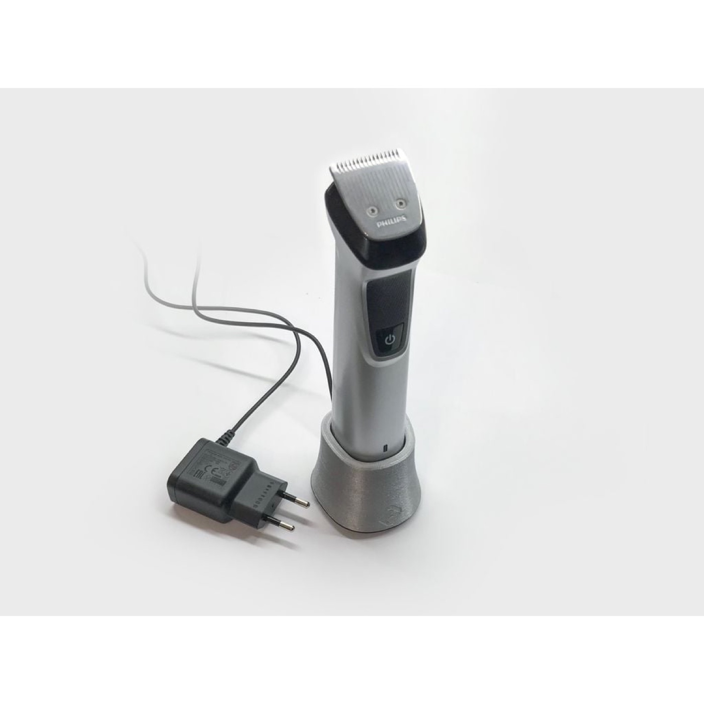 Philips Multigroom 7000 Serisi Şarj Yuvası