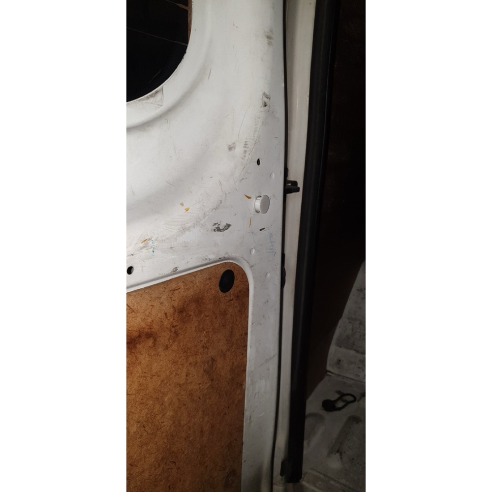 Ford Transit Arka Kapı Açma Sınırlayıcı Düğmesi
