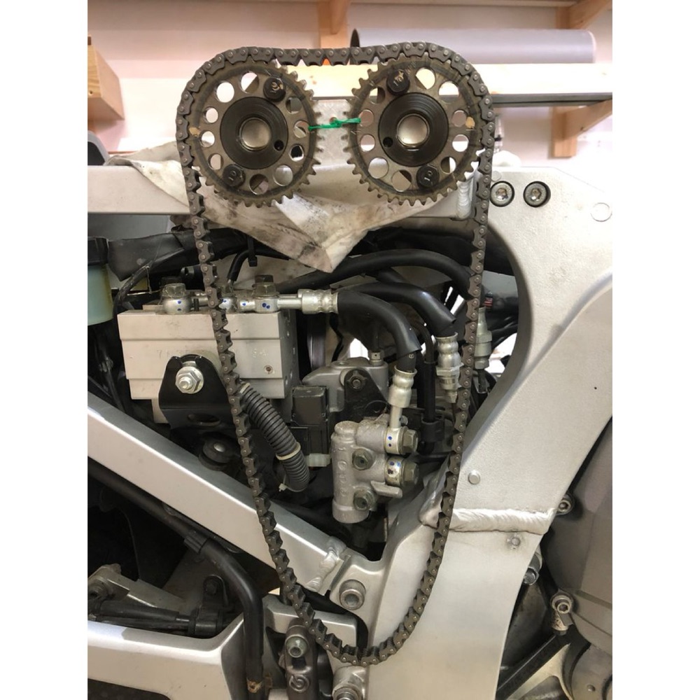 Yamaha FJR Kilit Kapağı ve Soğutucu Tapası