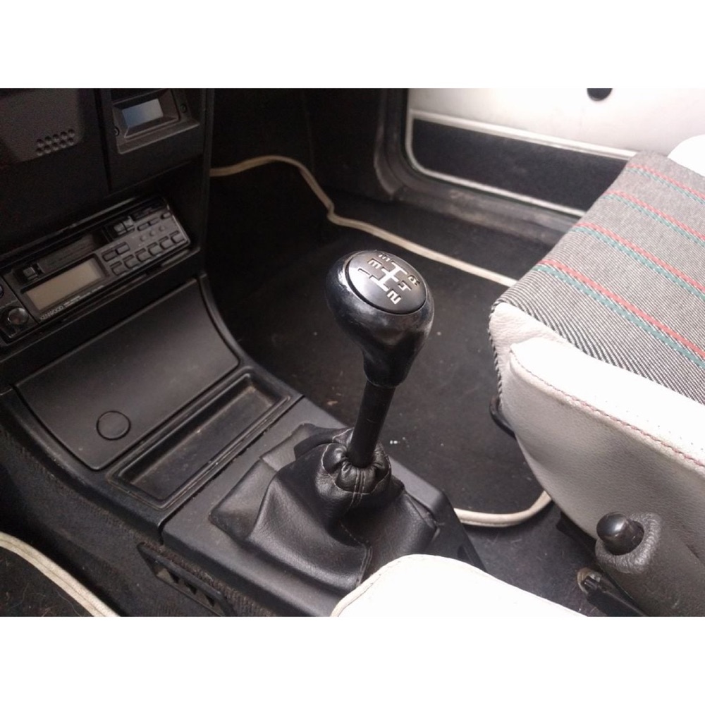 Peugeot 205 Vites Topuzu — Klasik Dokulu