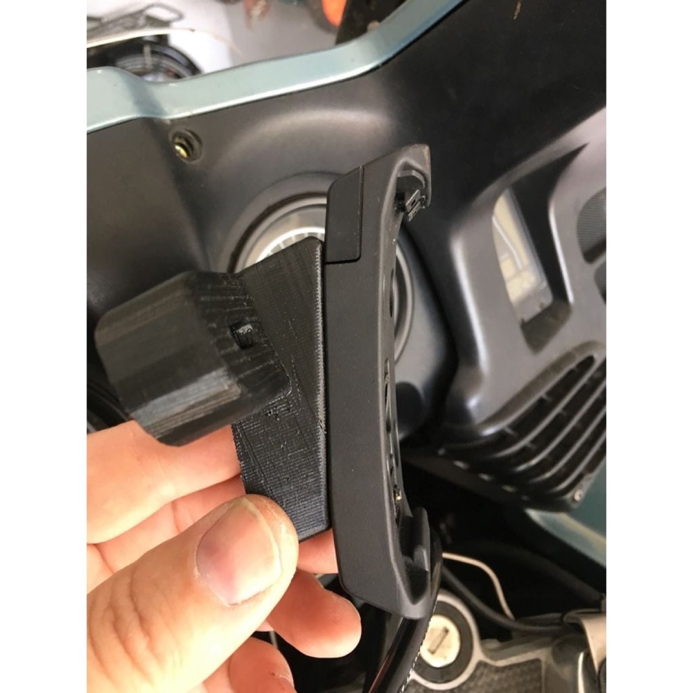 Garmin GPS Mesnedi (BMW R1100RT Uyumlu) görsel 3