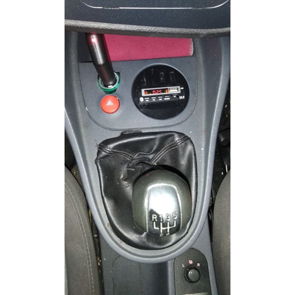 Seat Leon Bardaklık Bluetooth AUX Adaptörü görsel 2