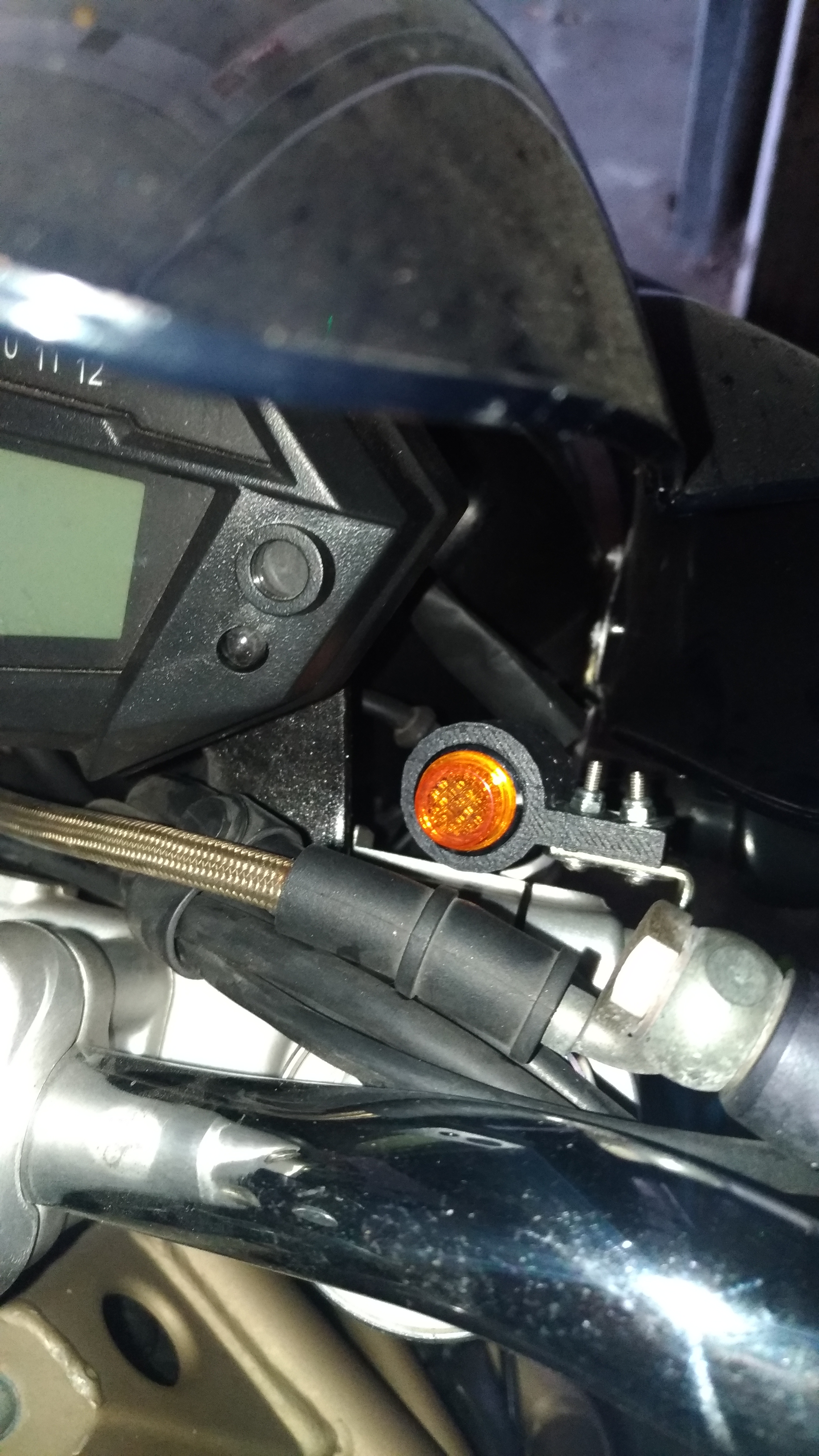 Ducati Monster Yedek Işık Lamba Yuvası (16mm) görsel 3