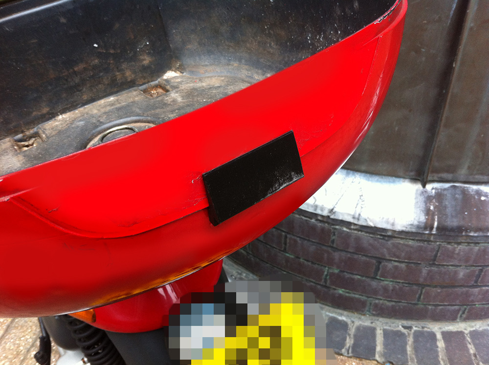 Piaggio Scooter Üst Kutu Klips Mandalı görsel 3