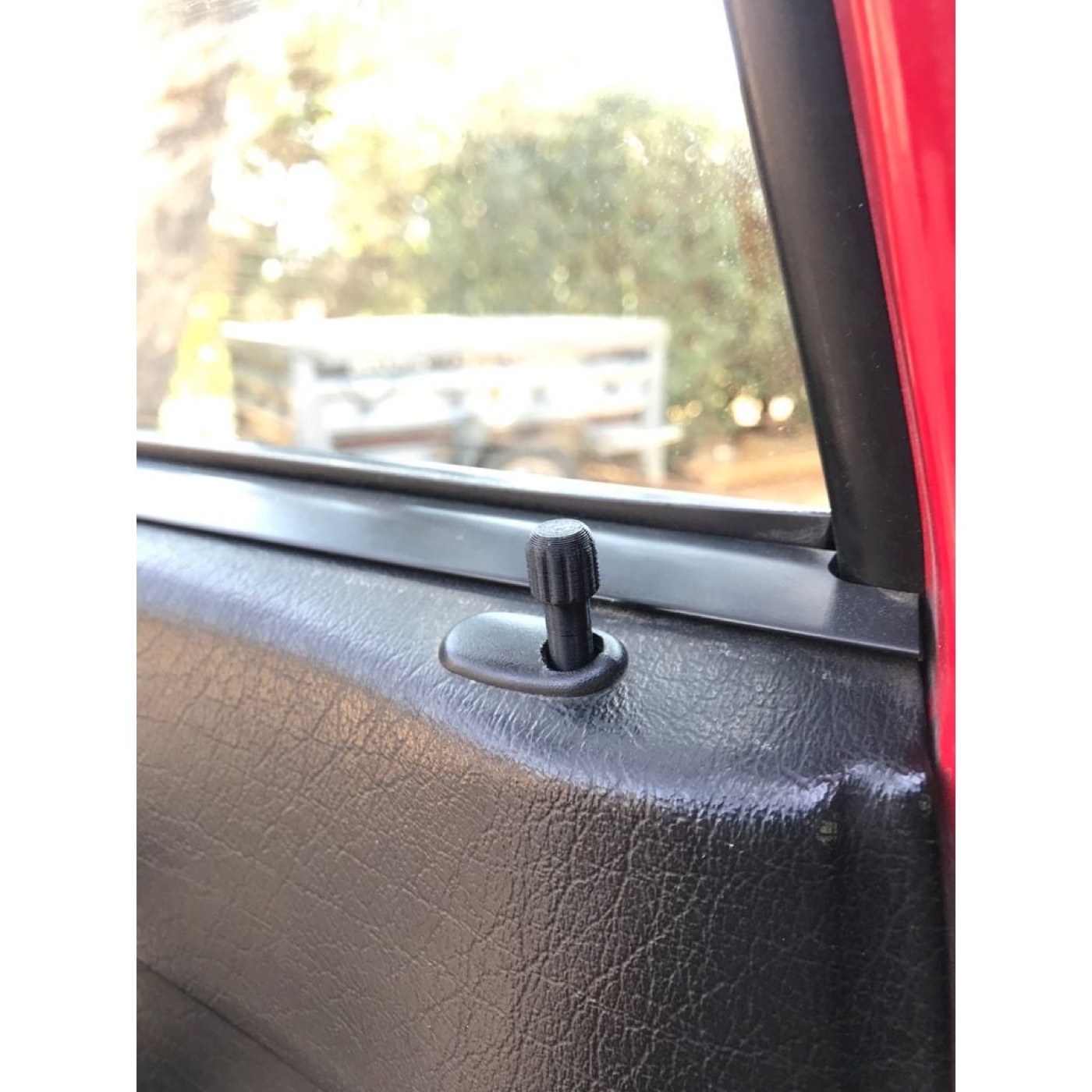 Seat Ibiza Kapı Kilit Pimi görsel 2