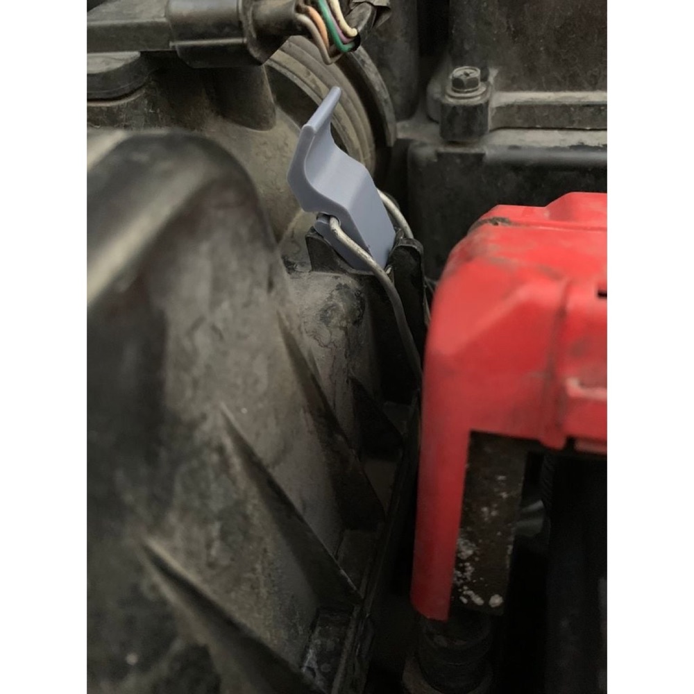 Honda Fit hava filtresi klipsi görsel 3