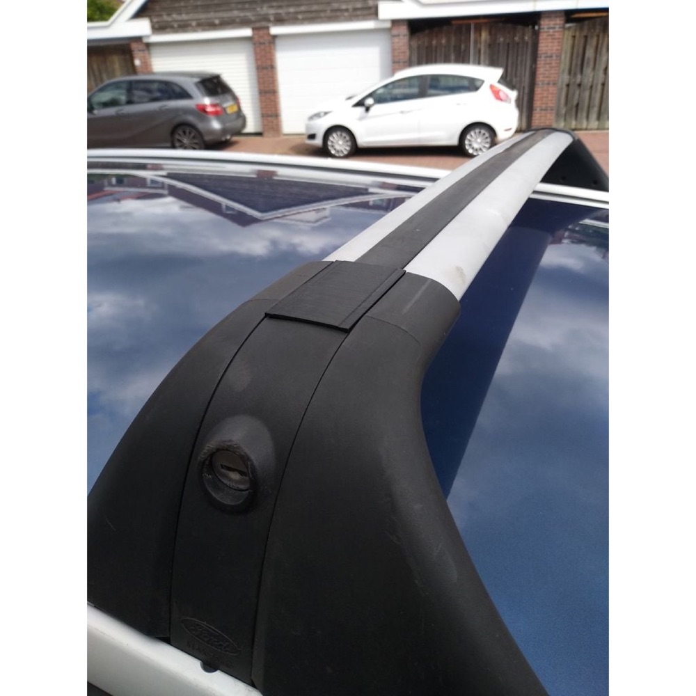 Ford Focus Mk2 (Faz 1) Tavan Rayı Vida Kapağı