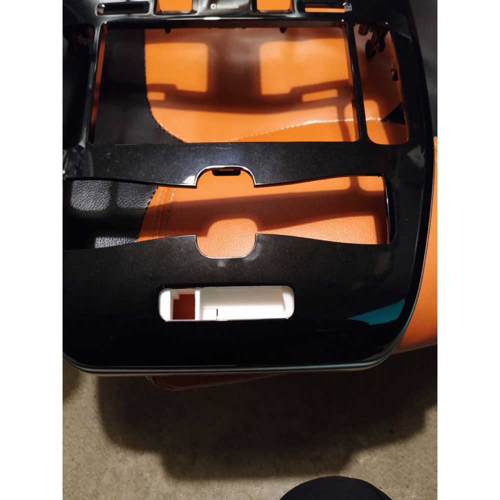 Nissan Leaf (1. nesil) OBD2 konsol braketi görsel 3