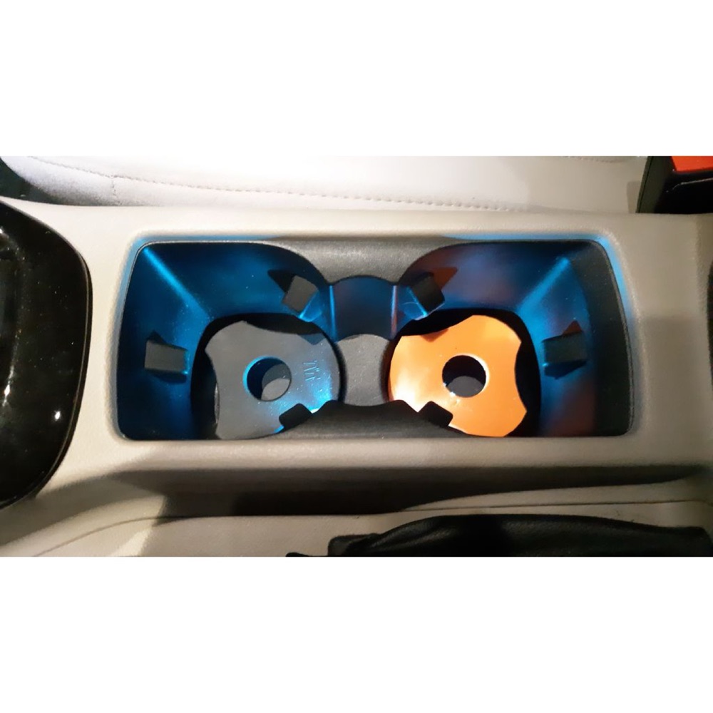 Ford Focus bardak tutucu görsel 2