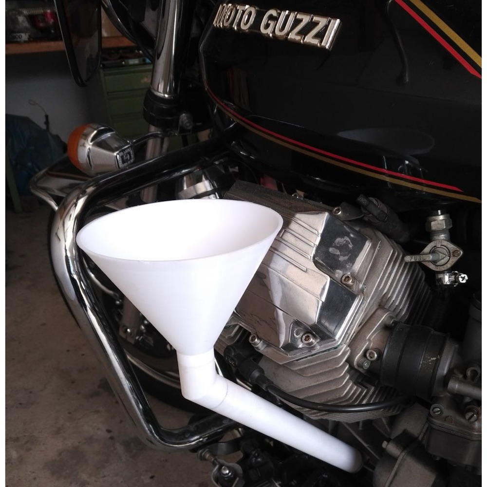 Moto Guzzi Yağ Hunisi
