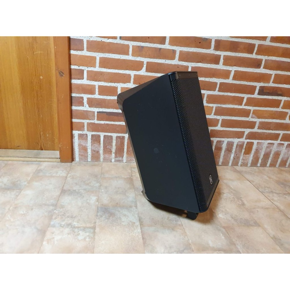 Yamaha DXR10 Aktif Hoparlör Eğim Standı