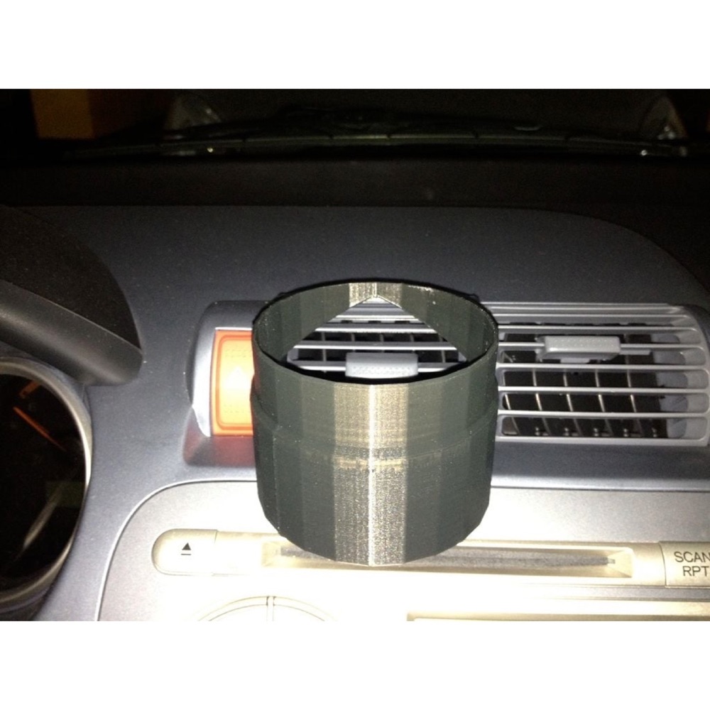 Honda Fit (Jazz) bardaklık + klima yönlendirici görsel 2
