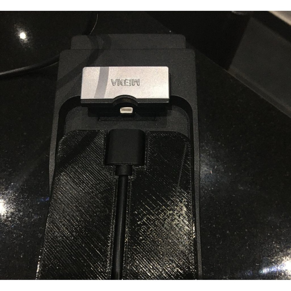Audi Orijinal Dock Bağlantısı İçin Lightning Kablo Adaptörü
