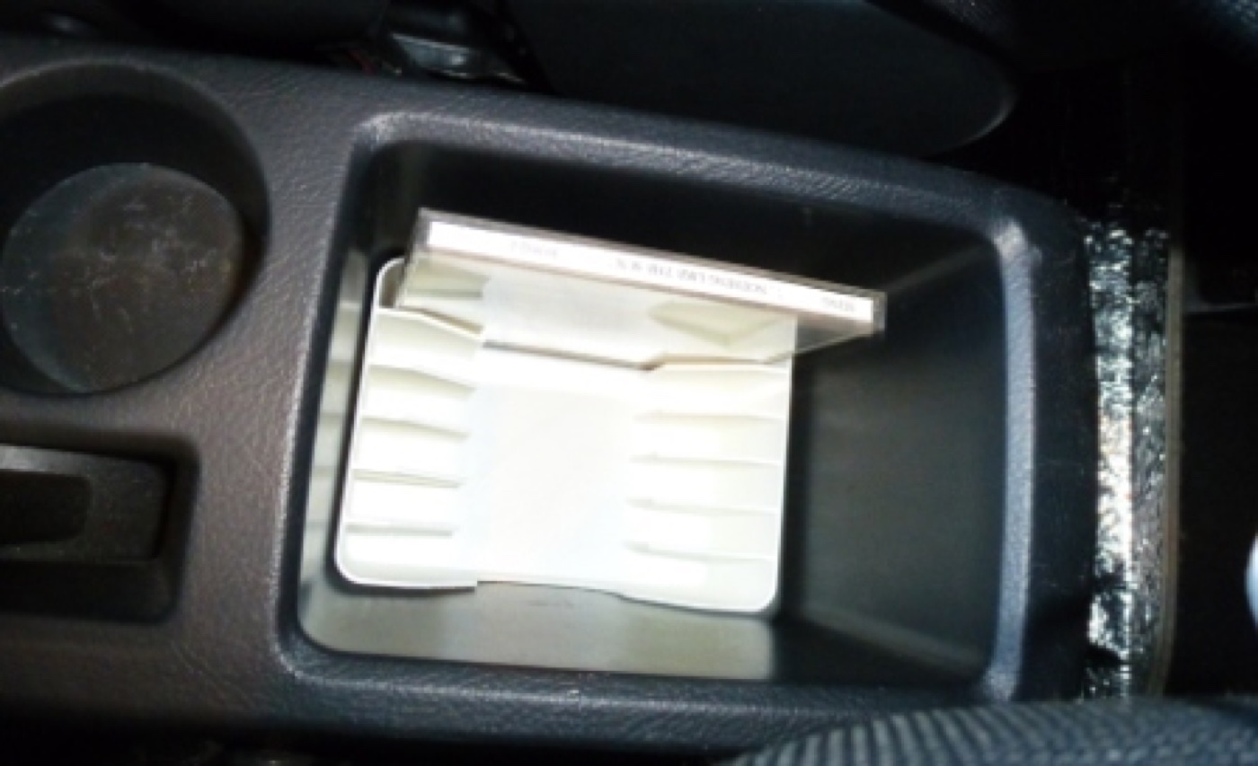 CD Saklama Kutusu (Toyota Corolla Verso) görsel 2