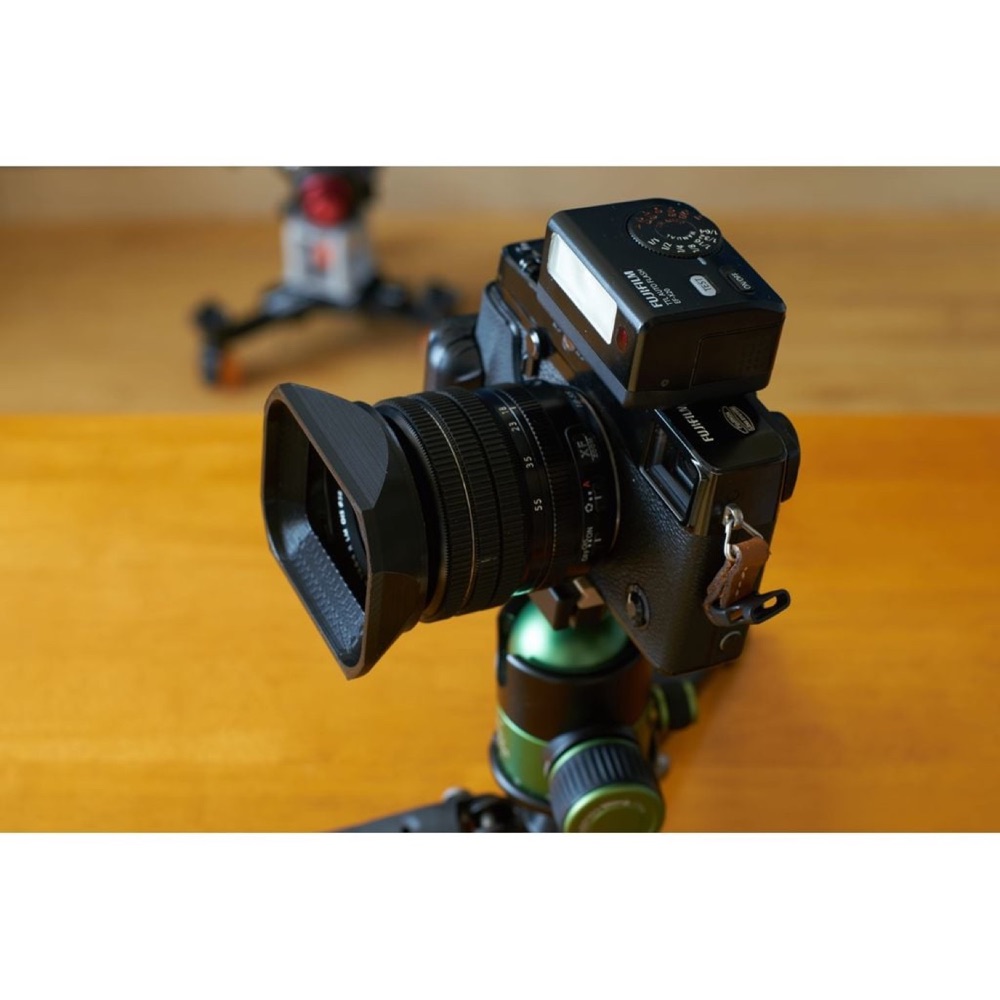 Fujifilm XF 18-55mm f/2.8-4 R LM OIS Kare Lens Parasoleyi (Kapaklı)