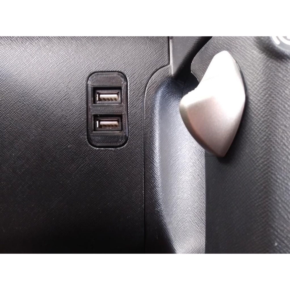 Honda CR-V 2004 panel USB soket yuvası