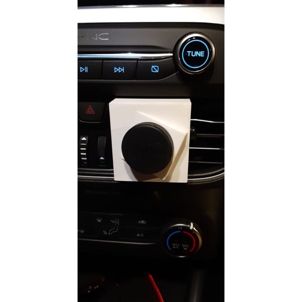 Ford Focus Ön Izgara Telefon Tutucu