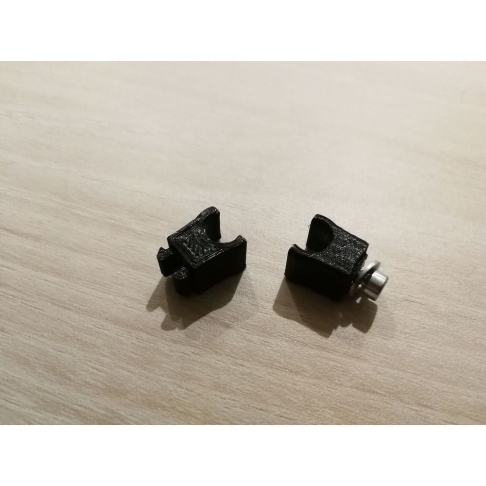 Ford Fiesta MK5 Facelift Kaput Tutucu Klipsi görsel 2