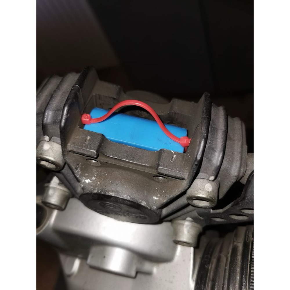 Fren Kaliperi Pisto Ayırıcı - Havalandırma Yardımcısı (BMW K1200RS Uyumlu) görsel 2