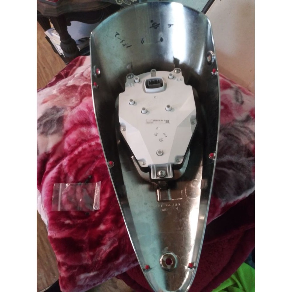 Suzuki Boulevard C90 Gösterge Yastığı (44294-43H10)