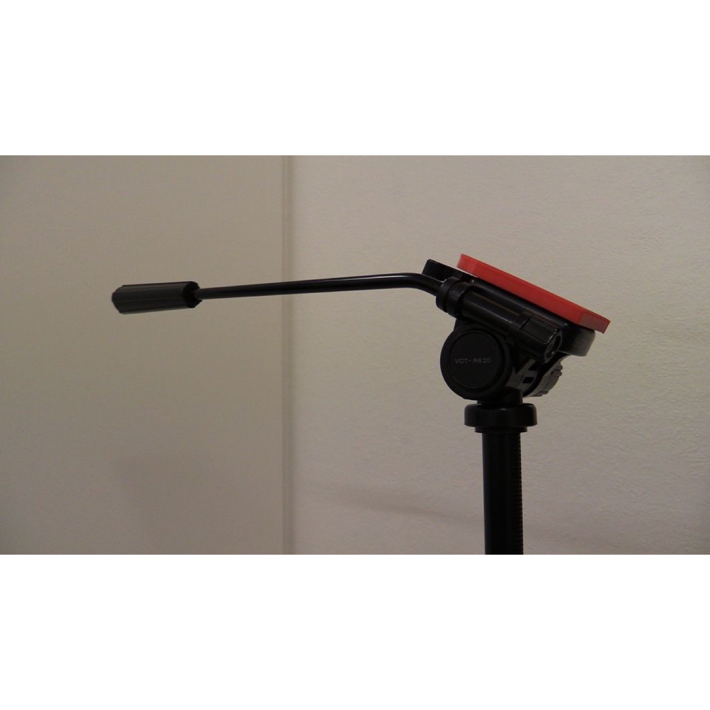 Sony VCT-R620 Tripod Başlığı için Hızlı Bağlantı Plakası görsel 2