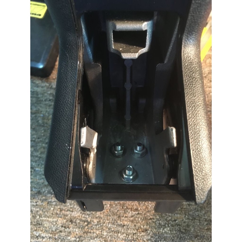 Fiat Grande Punto Kol Dayama Braketi görsel 3