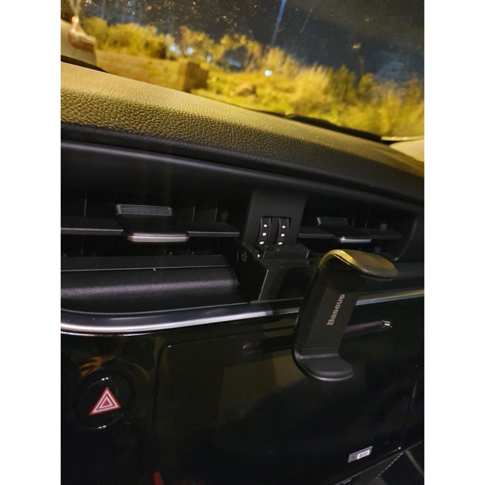 Toyota Auris Küçük Boyutlu Telefon Tutucu görsel 2