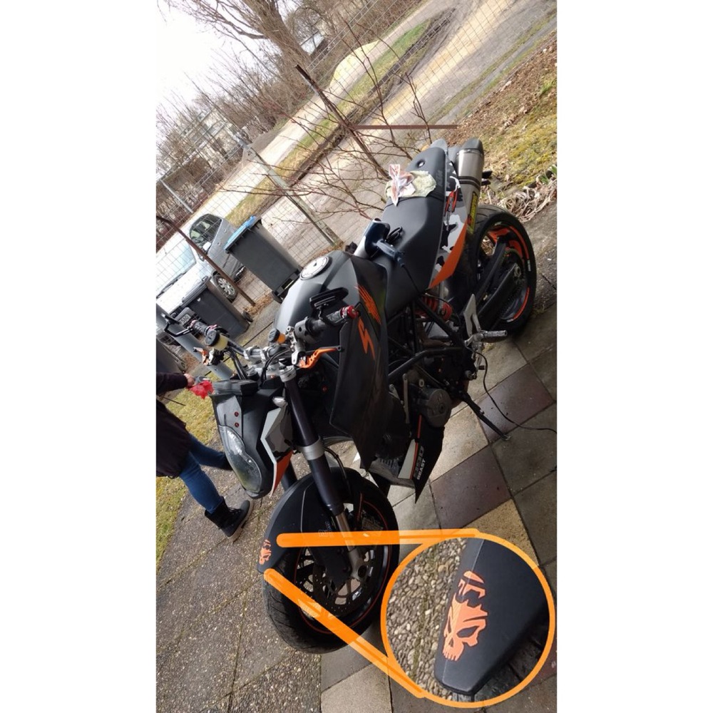 KTM Kafatası Desenli Panel