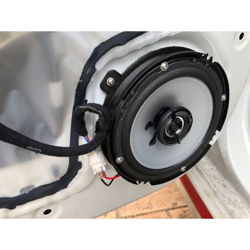 Kia Picanto JA Arka Kapı Hoparlör Braketi